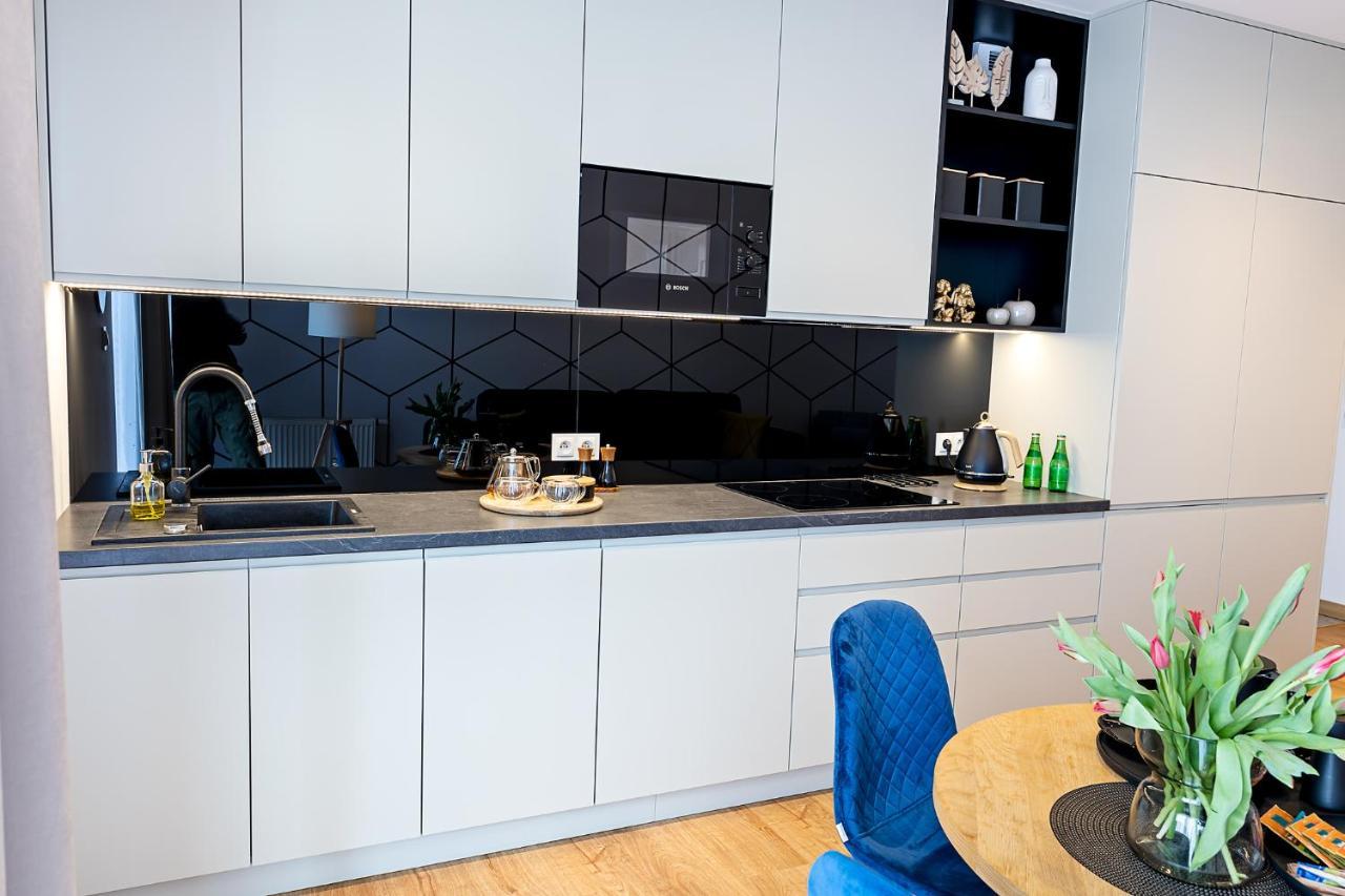 Apartment M *
